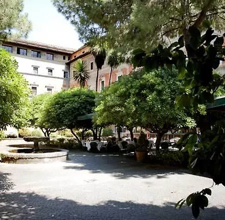 Columbus Hotell 4*