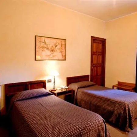 ホテル Columbus 4*